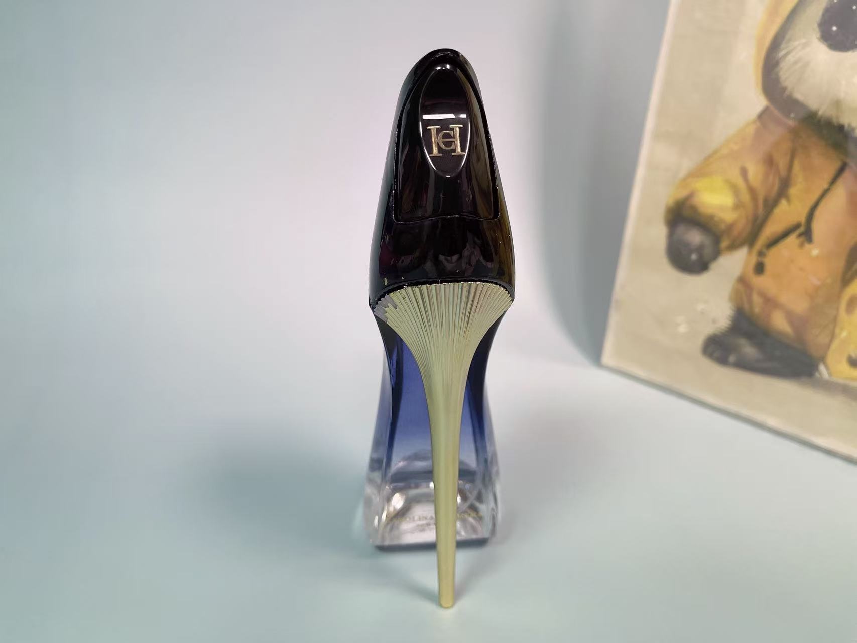 Carolina Herrera Good Girl Leg - Perfume Fragrance Shop บทวิจารณ์และราคา